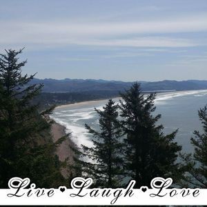 Meet your Posher, Jeannette